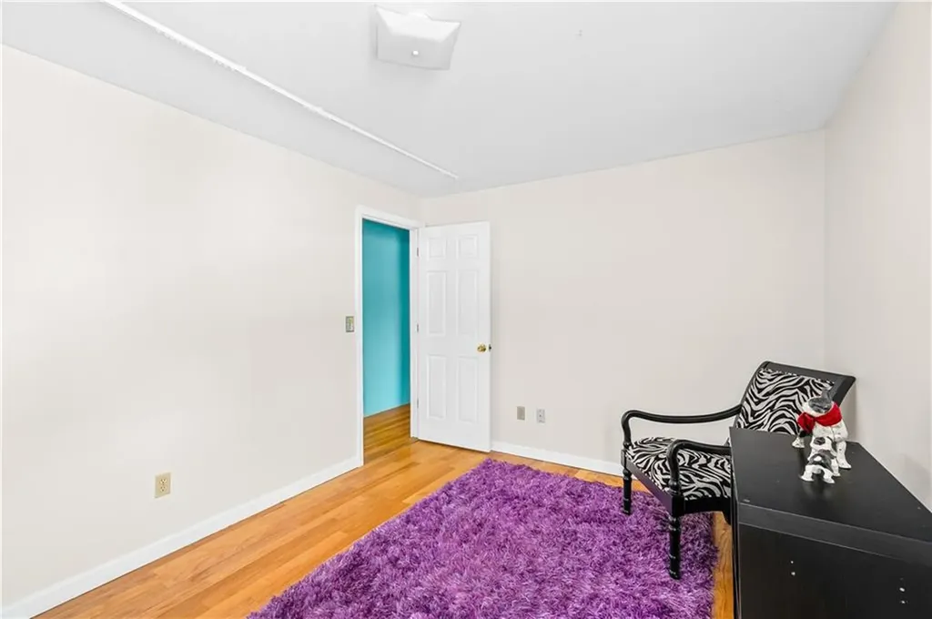 546 River Road Lincoln RI 02865