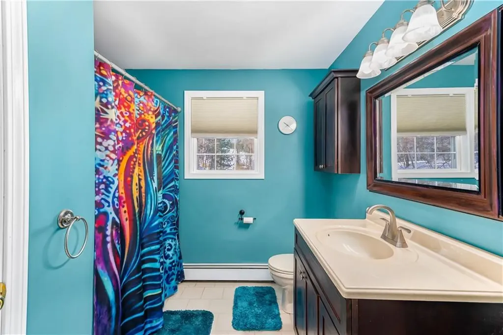 546 River Road Lincoln RI 02865