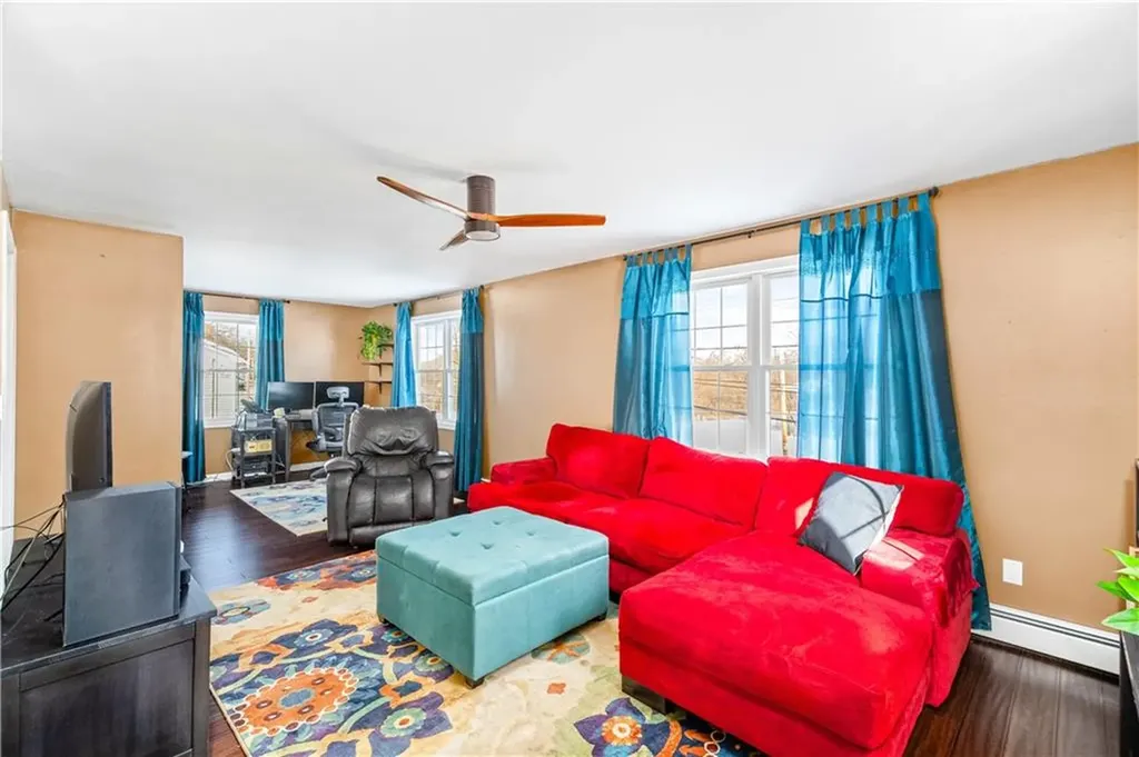 546 River Road Lincoln RI 02865
