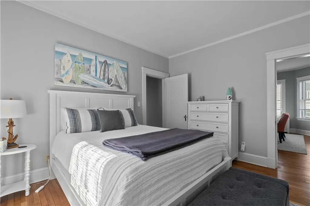 75 Ayrault Street Newport RI 02840