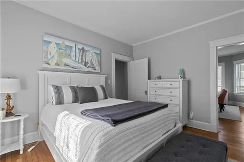 75 Ayrault Street Newport RI 02840