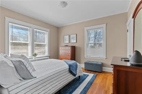 75 Ayrault Street Newport RI 02840