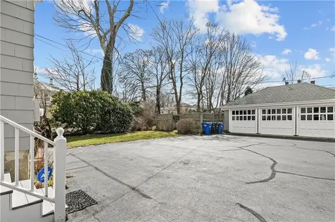 75 Ayrault Street Newport RI 02840