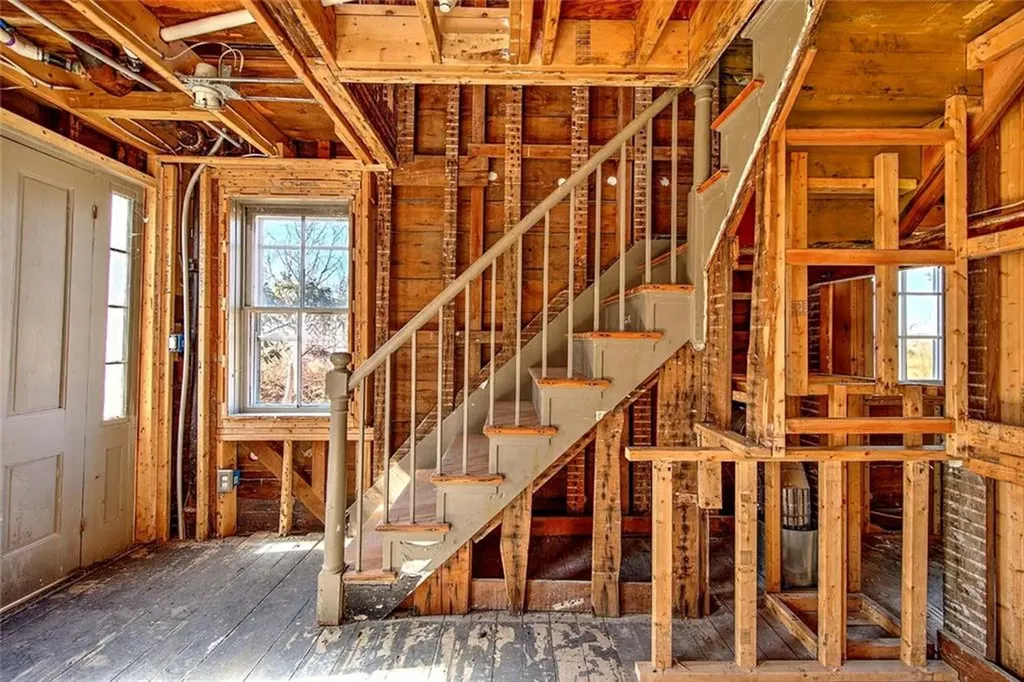 408 Hix Bridge Road Westport MA 02790