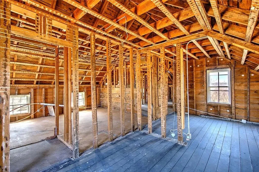 408 Hix Bridge Road Westport MA 02790