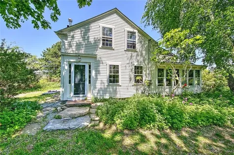 408 Hix Bridge Road Westport MA 02790