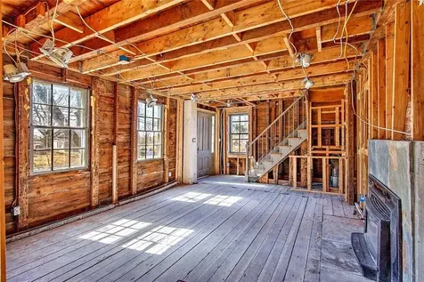 408 Hix Bridge Road Westport MA 02790