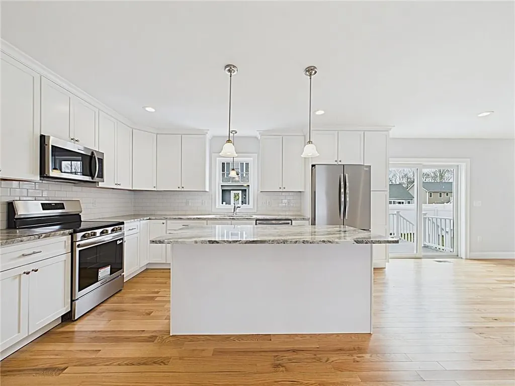 54 Vespia Lane South Kingstown RI 02879