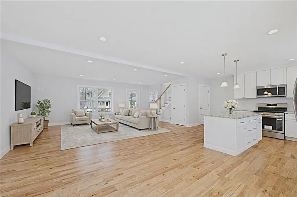 54 Vespia Lane South Kingstown RI 02879
