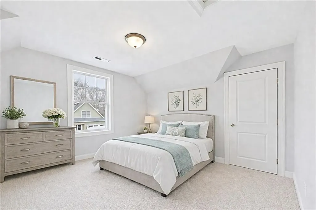 54 Vespia Lane South Kingstown RI 02879
