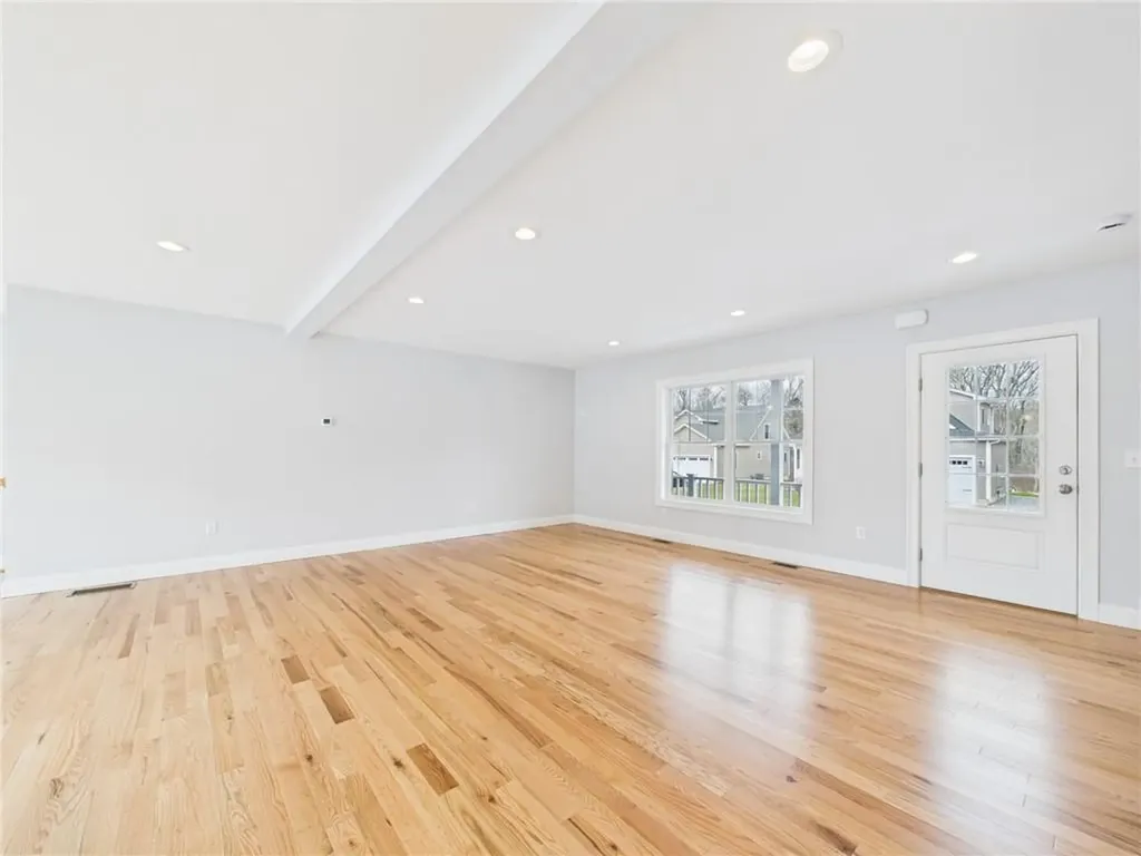 54 Vespia Lane South Kingstown RI 02879