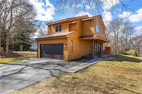 14 South Trail Narragansett RI 02882