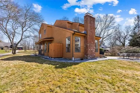 14 South Trail Narragansett RI 02882