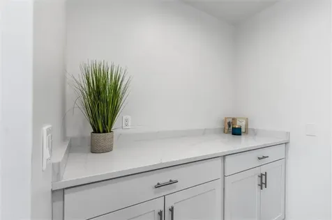14 South Trail Narragansett RI 02882