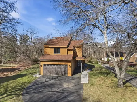 14 South Trail Narragansett RI 02882