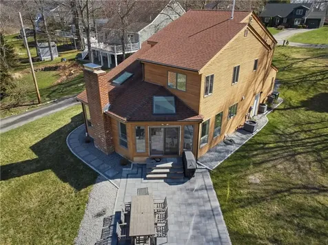 14 South Trail Narragansett RI 02882
