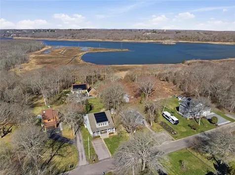 14 South Trail Narragansett RI 02882