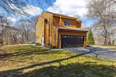 14 South Trail Narragansett RI 02882