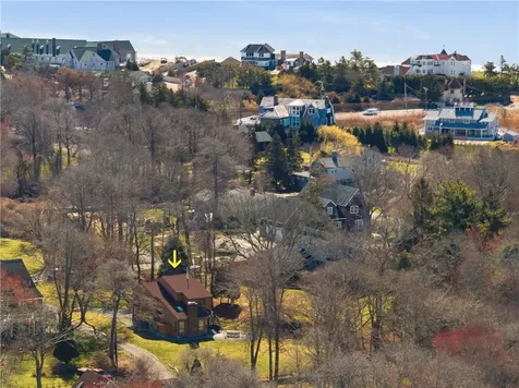 14 South Trail Narragansett RI 02882