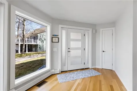 14 South Trail Narragansett RI 02882