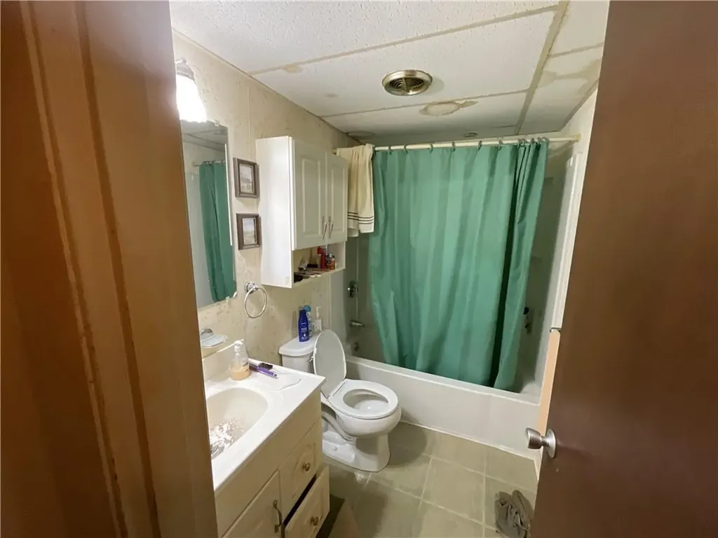 36 Cowesett Avenue West Warwick RI 02893