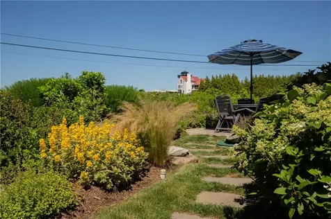 292 High Hill Road Tiverton RI 02842