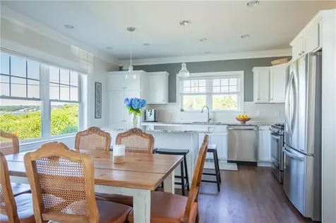 292 High Hill Road Tiverton RI 02842