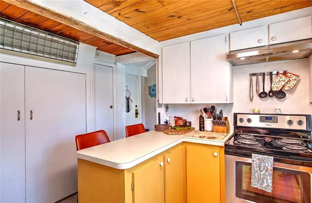 121 Jenckes Hill Road Lincoln RI 02865