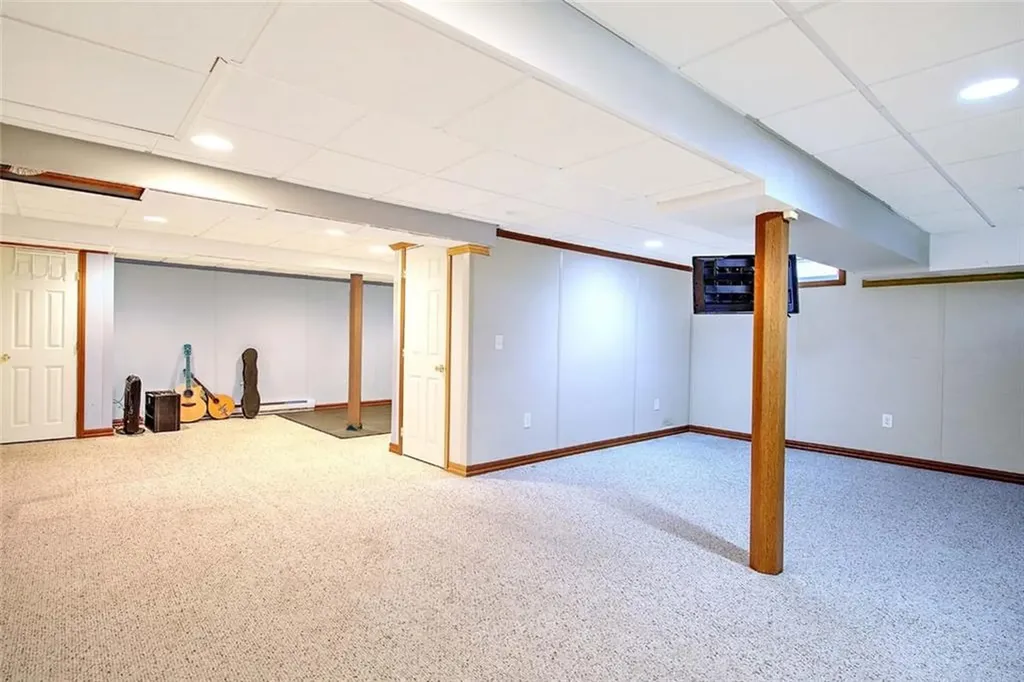 121 Jenckes Hill Road Lincoln RI 02865
