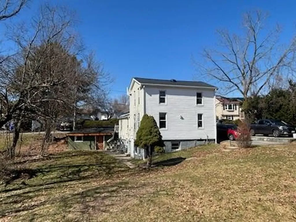 39 Kiley Street North Providence RI 02911