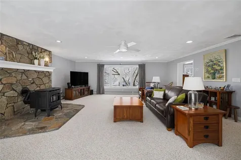 117 Moccasin Trail Cranston RI 02921