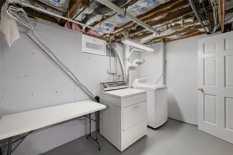 117 Moccasin Trail Cranston RI 02921