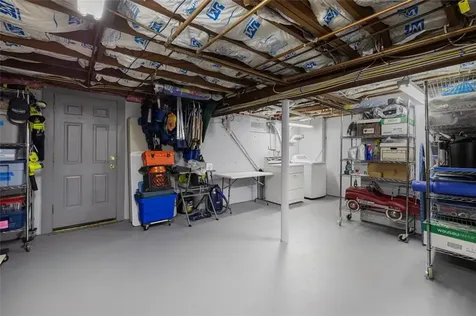 117 Moccasin Trail Cranston RI 02921