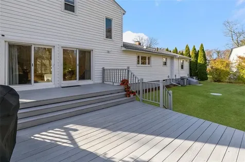 117 Moccasin Trail Cranston RI 02921