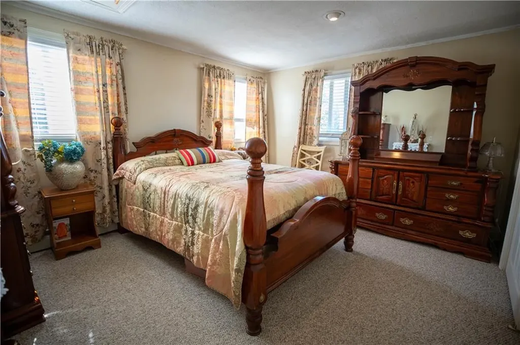 21 Madison Street Warwick RI 02888