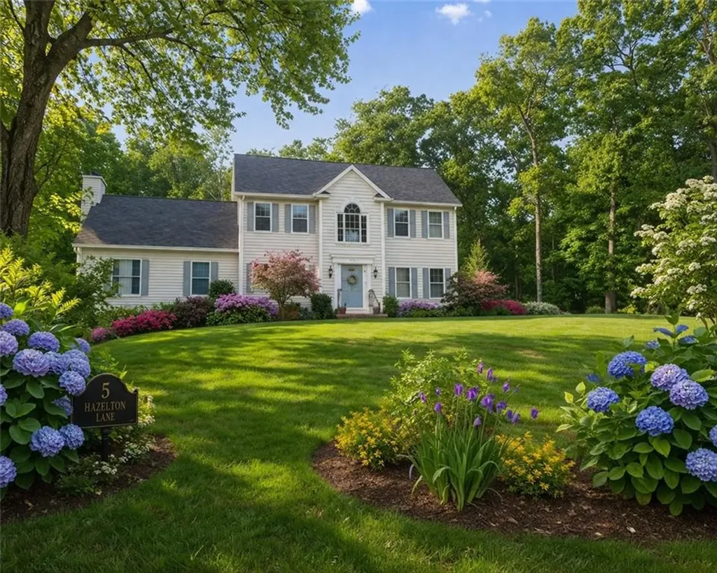 5 Hazelton Lane South Kingstown RI 02892