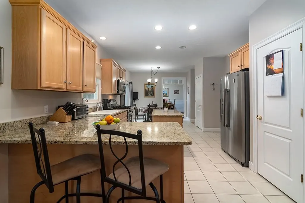 5 Hazelton Lane South Kingstown RI 02892