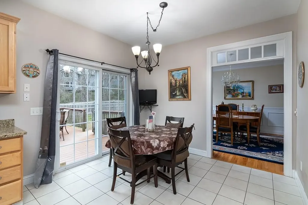 5 Hazelton Lane South Kingstown RI 02892