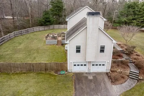 5 Hazelton Lane South Kingstown RI 02892