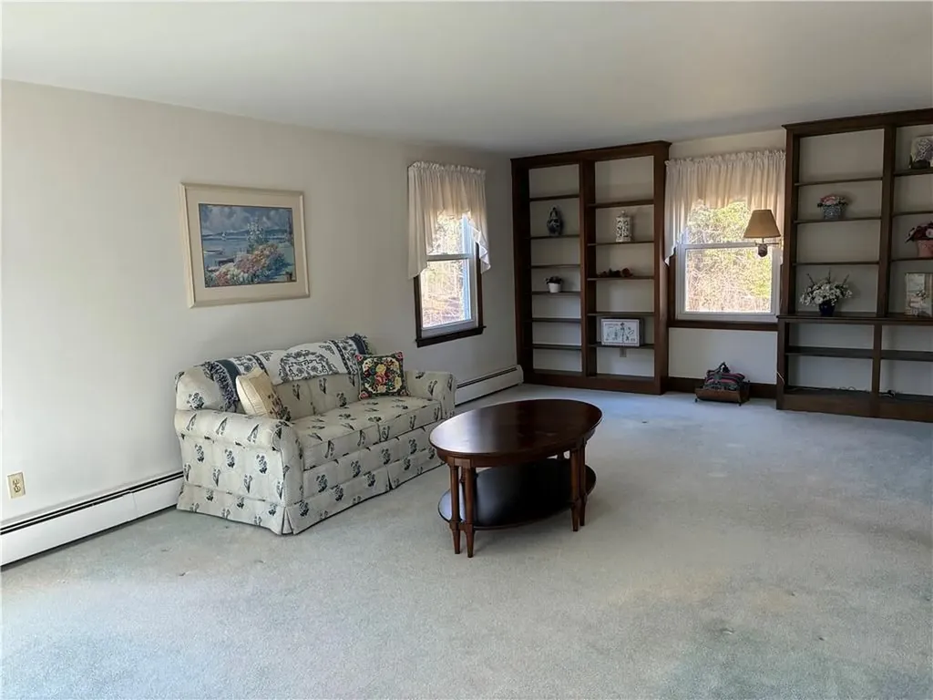 2 Woodcrest Drive Cumberland RI 02864