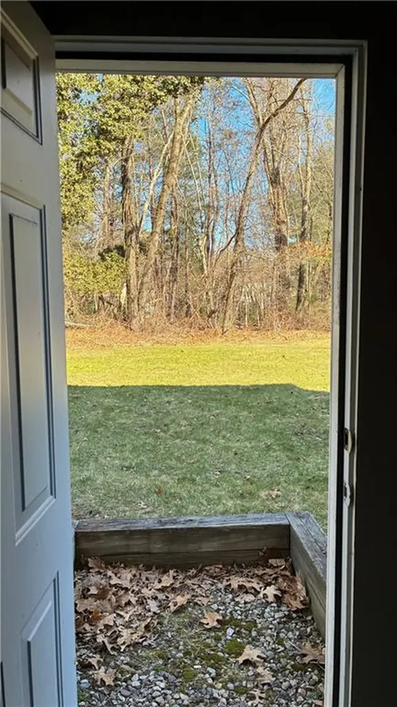 2 Woodcrest Drive Cumberland RI 02864
