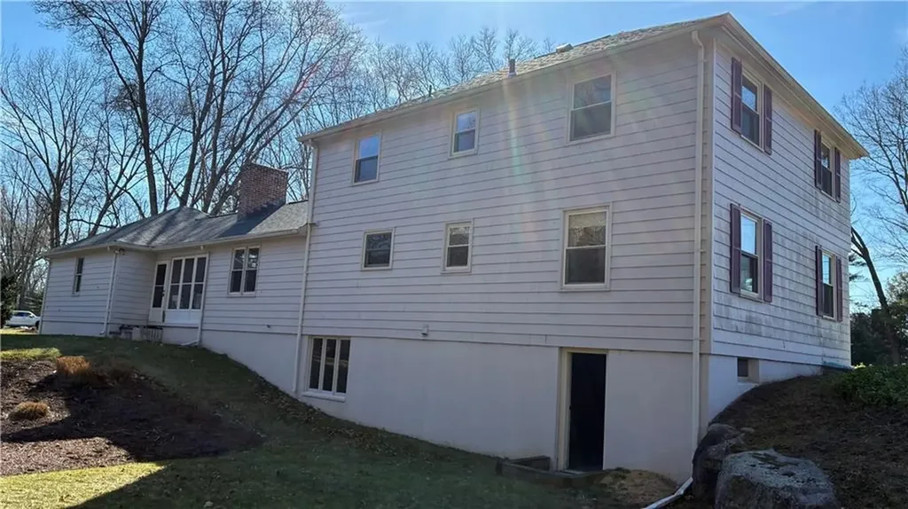 2 Woodcrest Drive Cumberland RI 02864