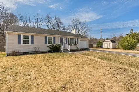 150 Greenmeadow Circle North Kingstown RI 02852