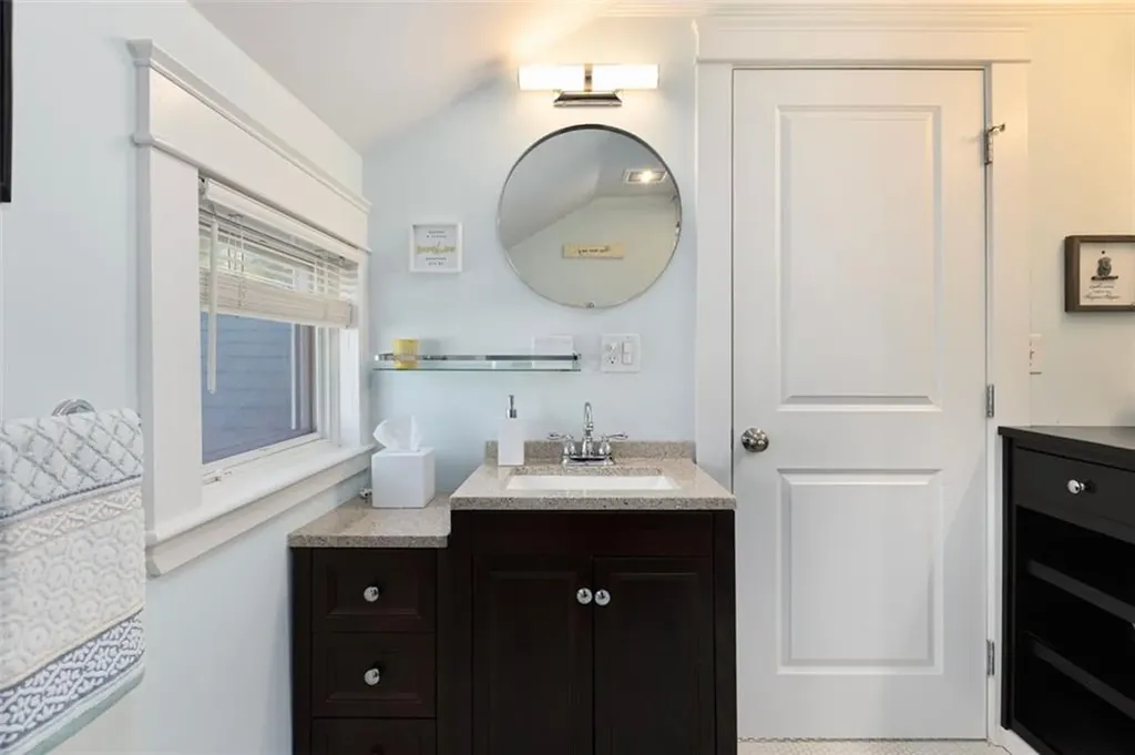 230 Marlborough Street East Greenwich RI 02818