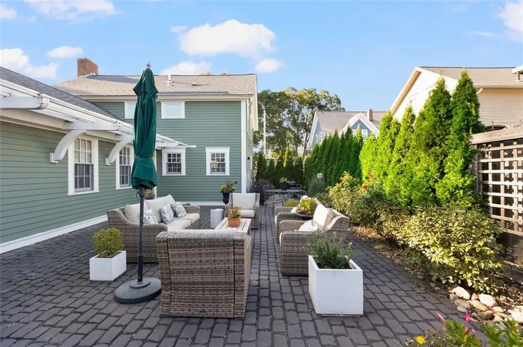 230 Marlborough Street East Greenwich RI 02818