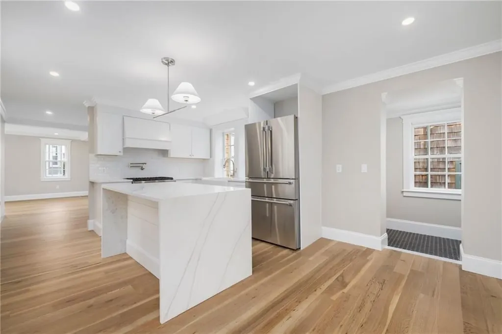14 Sherman Street Newport RI 02840