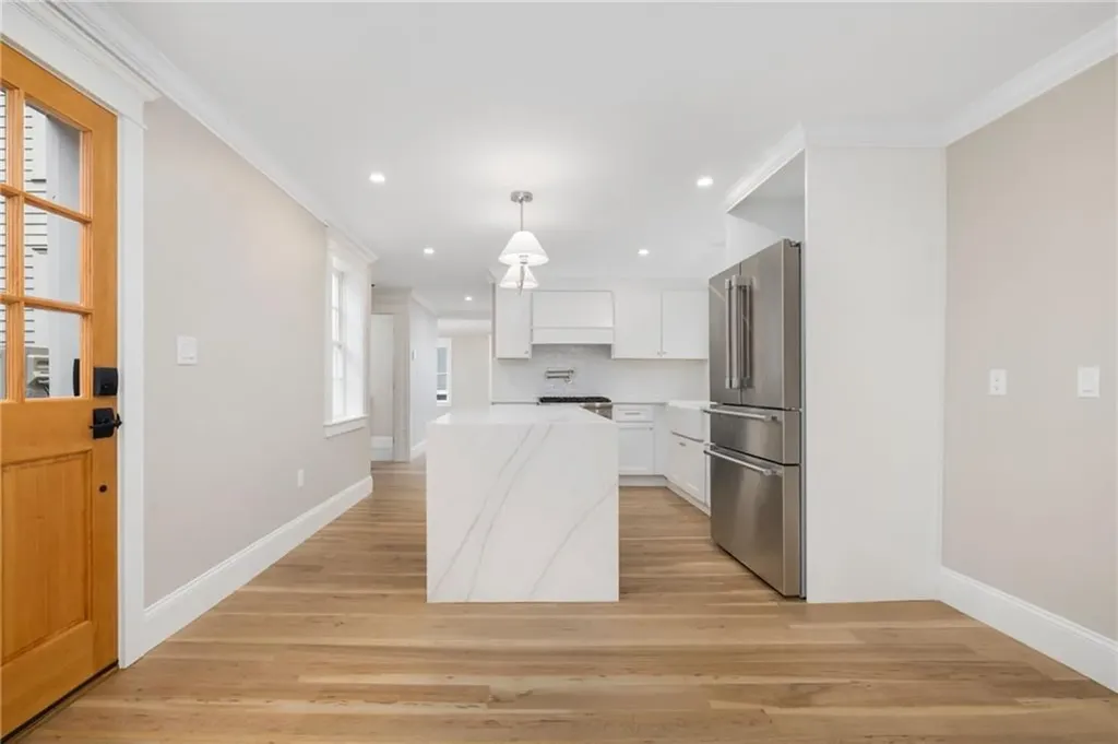 14 Sherman Street Newport RI 02840
