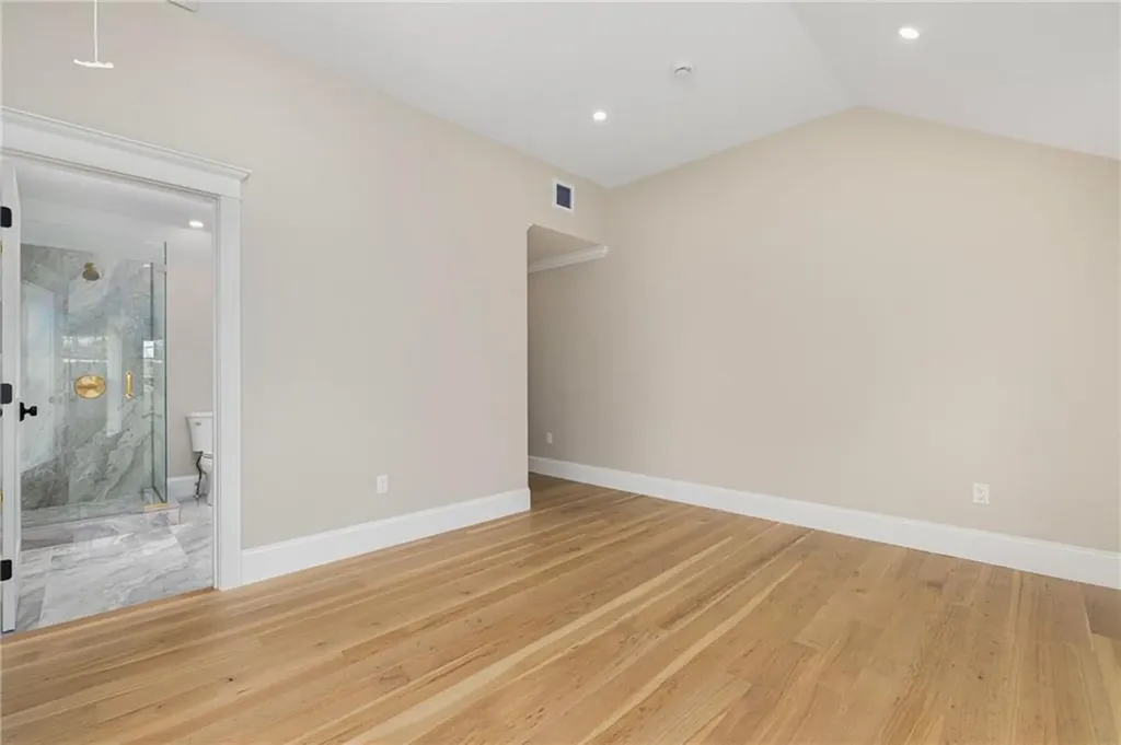 14 Sherman Street Newport RI 02840