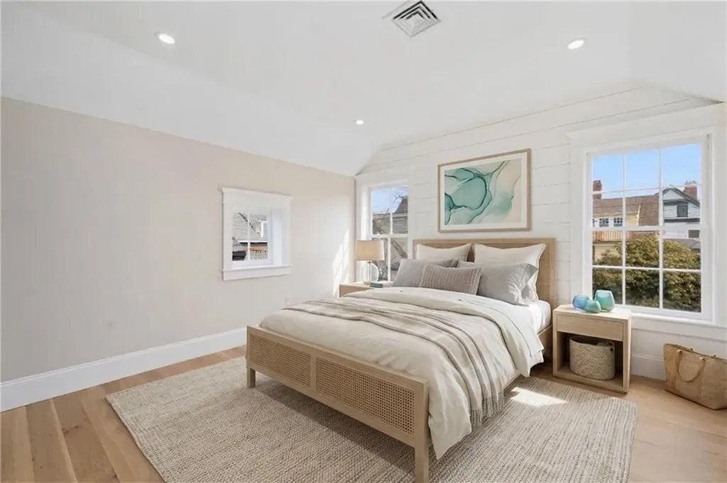 14 Sherman Street Newport RI 02840
