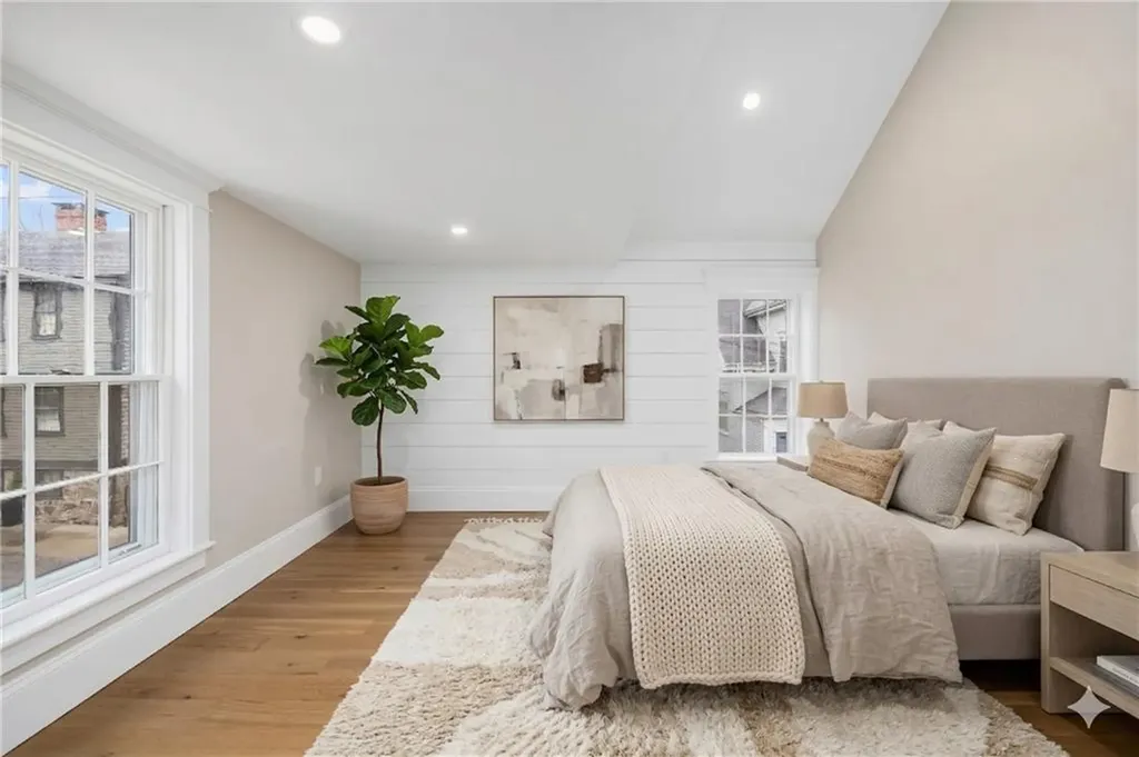 14 Sherman Street Newport RI 02840
